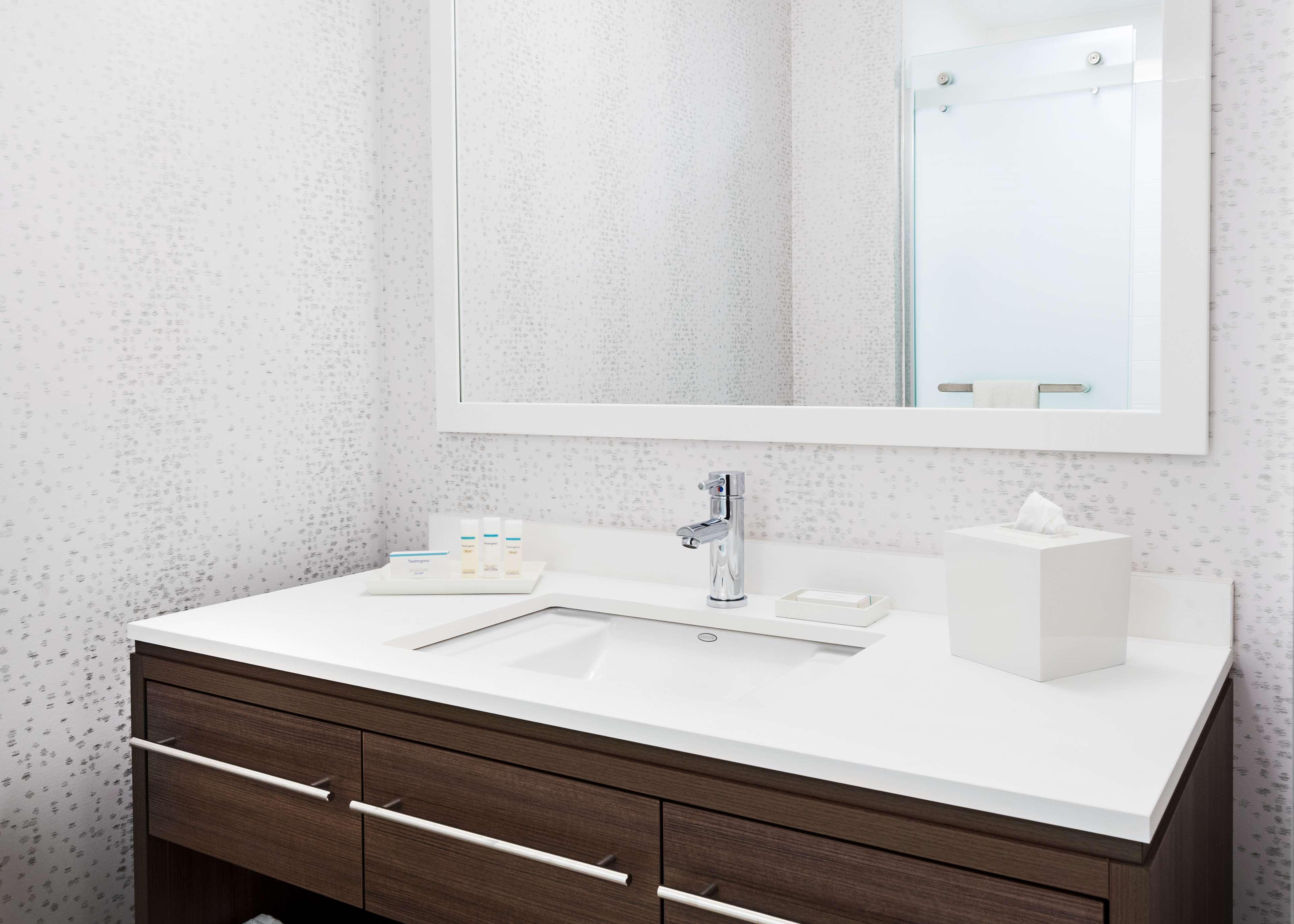 Home2 Suites By Hilton Chicago Mccormick Place Экстерьер фото