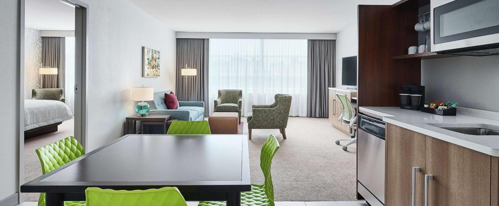Home2 Suites By Hilton Chicago Mccormick Place Экстерьер фото